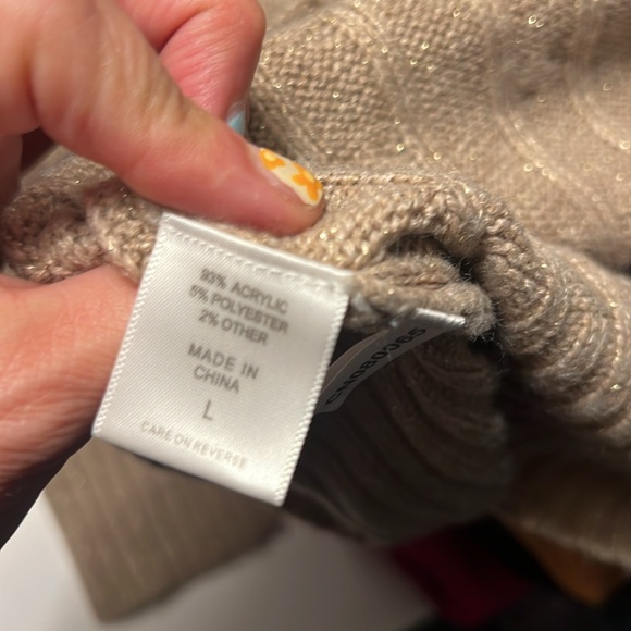 NY & Co, cable knit turtleneck sweater, large - Picture 8 of 9